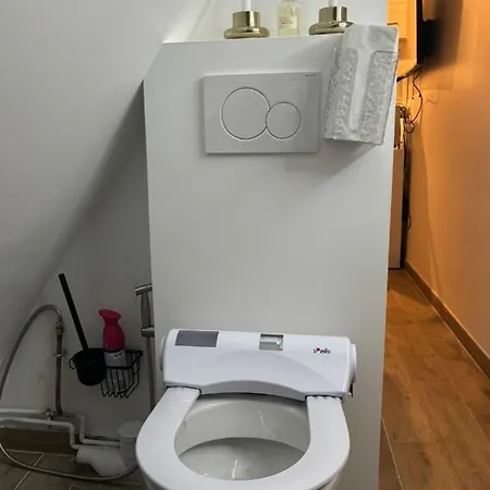 Petit Studio Douillet * Paris